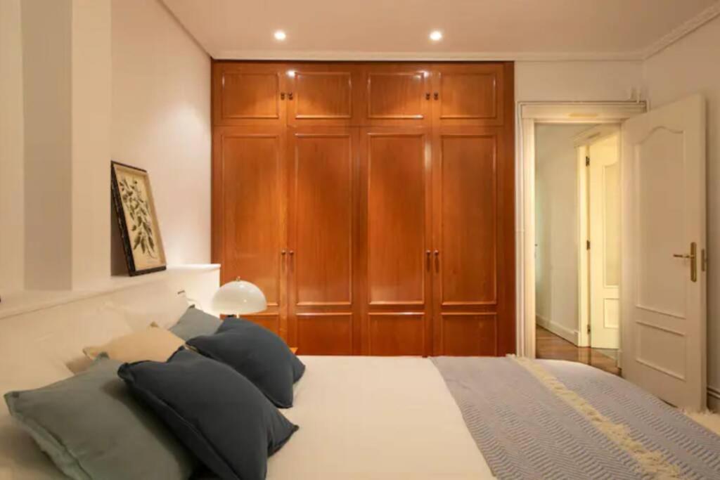 Exclusivo Apartamento En El Casco Viejo بلباو المظهر الخارجي الصورة